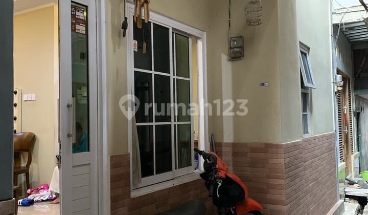 Dijual Rumah 3 Lt Di Kb Jahe