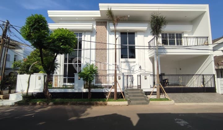 DIJUAL RUMAH MEWAH – SEKTOR 9, BINTARO (DNS)