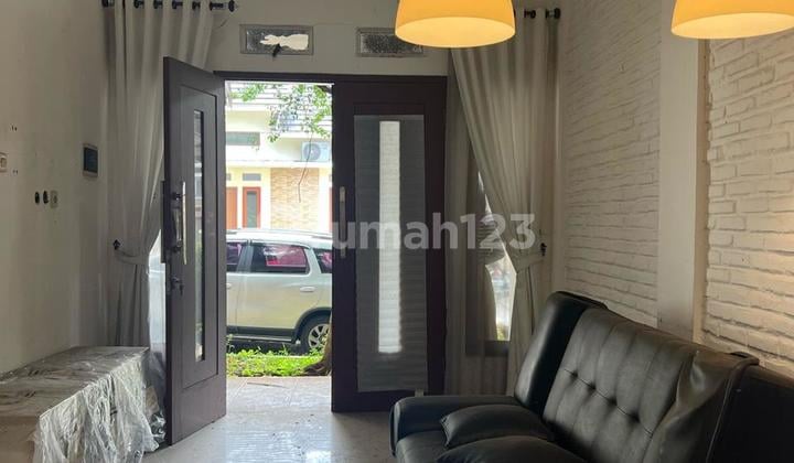 Rumah Asri Dan Sejuk di Villa Prasadha, Ciputat