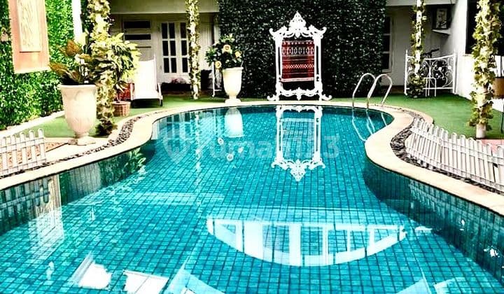 Rumah Mewah Serta Kolam Dijual di Jl. Bangka Mampang Prapatan
