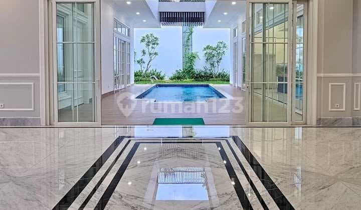 Rumah Mewah Modern Strategis Kawasan Menteng Jakarta Pusat