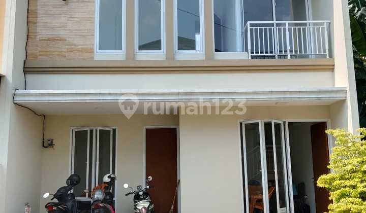 Rumah Minimalis Siap Huni Strategis Area Komsen Jatiasih Bekasi