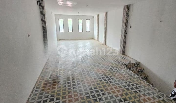 Disewakan, Ruko Siap Pakai Cocok Untuk Usaha Di Taman Sunter Indah, Nego