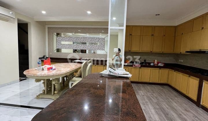 Jual Cepat Rumah Bagus Siap Huni di Griya Inti Sentosa, Bisa Nego