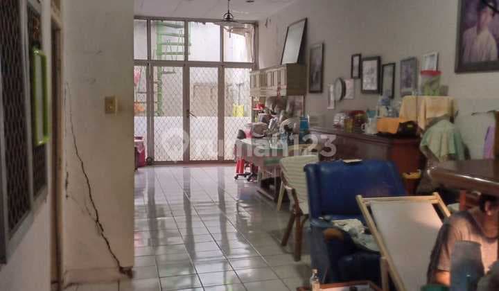 Old House For Sale In Sunter Agung