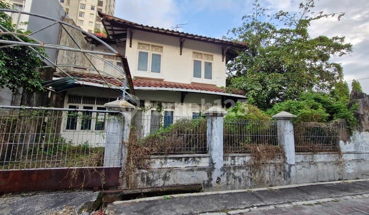 Jual Cepat, Rumah Tua Posisi Hoek Di Graha Sunter Pratama, Nego