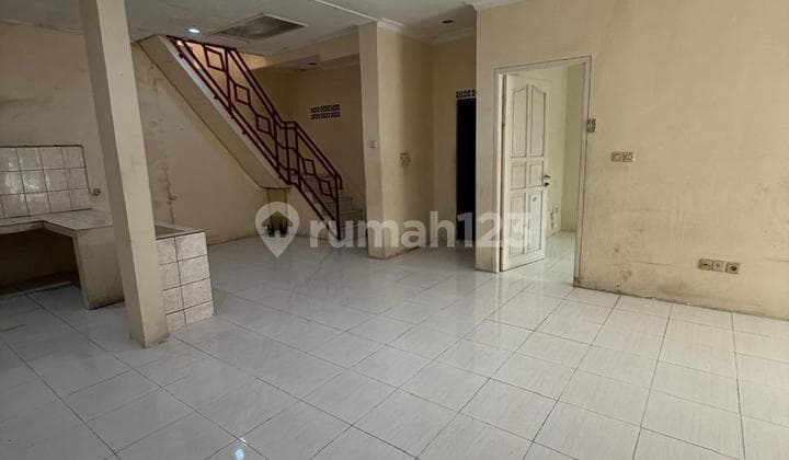 Jual Cepat, Rumah 2Lt Sdh Lebih Tinggi Dari Jalan di Agung Utara, Nego