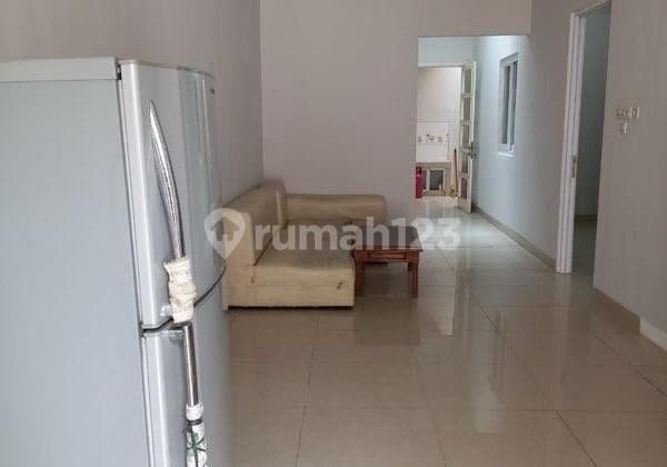 Jual Cepat, Rumah 1Lantai Rapih Siap Huni Row 3 Mobil Di STS