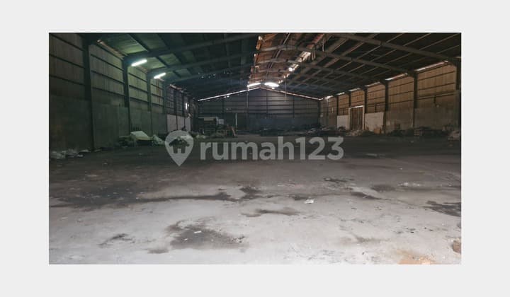 For Rent, Container Access Storage 40Ft in Plumpang, Negotiable