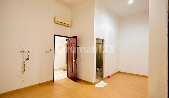 Jual Cepat, Rumah 1Lt Rapih Siap Huni Row 3 Mobil Di Sunter Agung