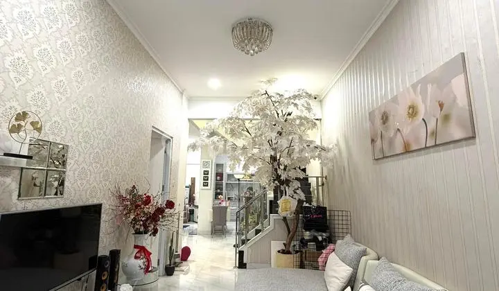 Jual Cepat, Rumah Minimalis Semi Furnish Siap Huni di Sunter Hijau, Nego