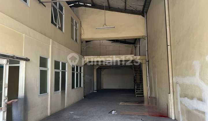 JUAL CEPAT!! Gudang Siap Pakai di Bizpark Cakung, Bisa Nego (Lv)