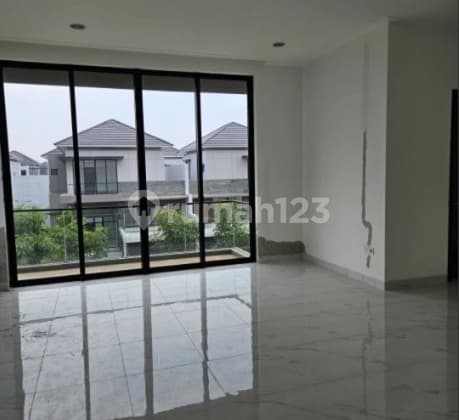 Dijual Murah Rumah Permata Hijau Residence 2,5 Lantai - Lokasi Sangat Strategis