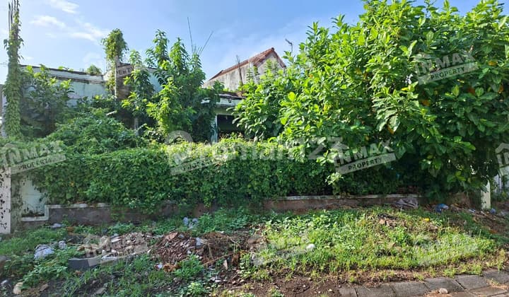 Rumah Luas, Bangunan Belum Jadi Lokasi Villa Puncak Tidar, Malang