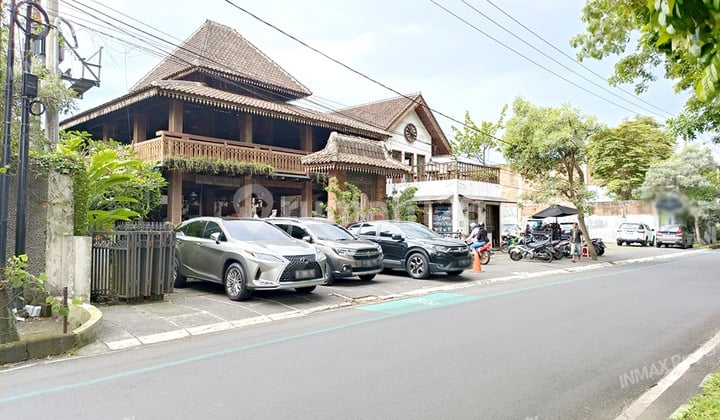Strategic Location Restaurant Business Premises on Jakarta Street, Malang City