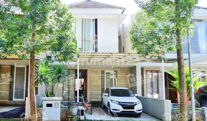 Rumah 2 Lantai Bagus Semi Furnished Sertifikat Hak Milik di Perumahan Riverside, Malang