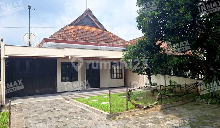 Rumah Luas Cocok Untuk Kantor Lokasi Strategis Di Panglima Sudirman, Klojen Malang Kota