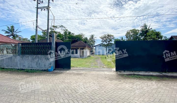 Gudang Luas Lokasi Strategis Cocok Untuk Usaha Di Jalan Sawah, Daerah Turen, Kabupaten Malang