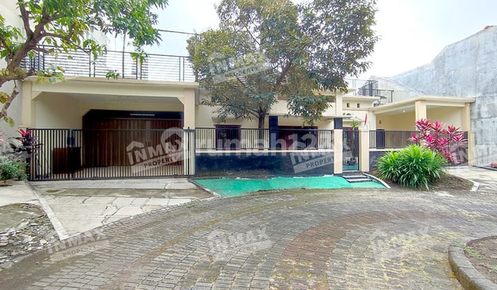 Rumah Luas Kamar Banyak Di Puri Palma Araya, SHM Malang