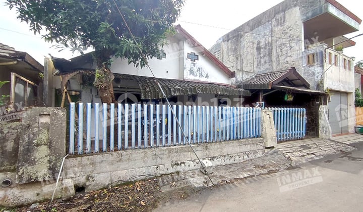 Rumah Luas Lebar Lokasi Dekat Exit Tol Karanglo Di Karanglo Indah, Malang