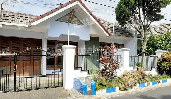 Nice House Unfurnished Freehold Title in Tidar Sakti, Malang