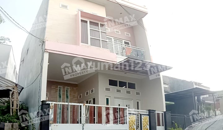Rumah Bagus 2 Lantai Lokasi Cocok untuk Kost di Tirto Joyo, Malang