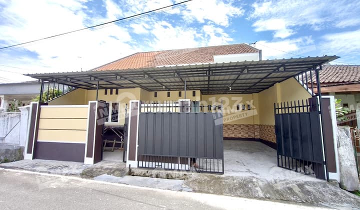 Rumah Kost Strategis Lokasi Di Karanglo Indah, Malang