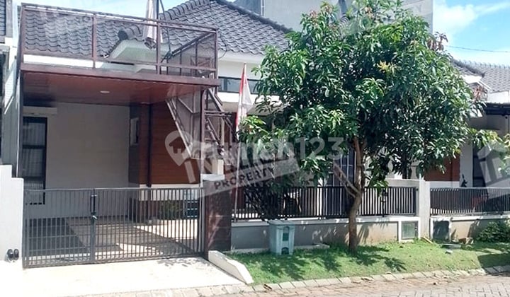 Rumah Minimalis Modern Semifurnished Lokasi River Front