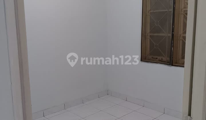Sewa Rumah Taman Palem Lestari Siap Huni Kondisi Bagus