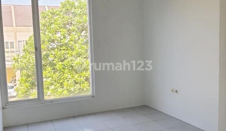 Kontrakan Ruko Bagus Dalam Komplek Siap Pakai Taman Holis Cigondewah, Bandung