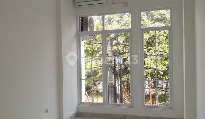 Rumah Sunter Agung Rapih Siap Huni 3 Lantai