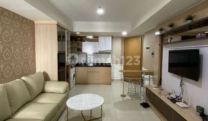 Apartemen the mansion jasmine 2 br full furnish lantai sedang
