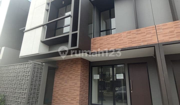 Dijual rumah Flavio Suvarna Sutera Tangerang