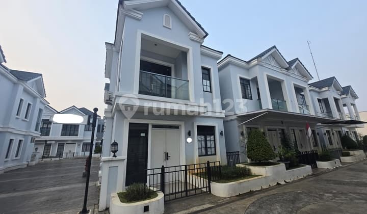 Beautiful Hook House in Lavon 2 Cikupa, Standard Condition, Never Occupied.