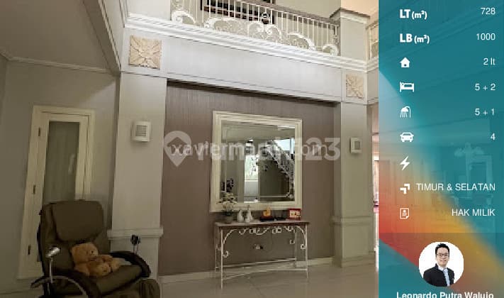 RUMAH MEWAH GRAHA FAMILY LUAS 728M2 SHM ADA 5KAMAR TIDUR HADAP TIMUR DAN SELATAN HANYA 30 METER KE RAYA JALAN
