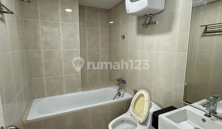 Apartemen Trillium Lantai 10 Furnish Mewah Hook View Pool City