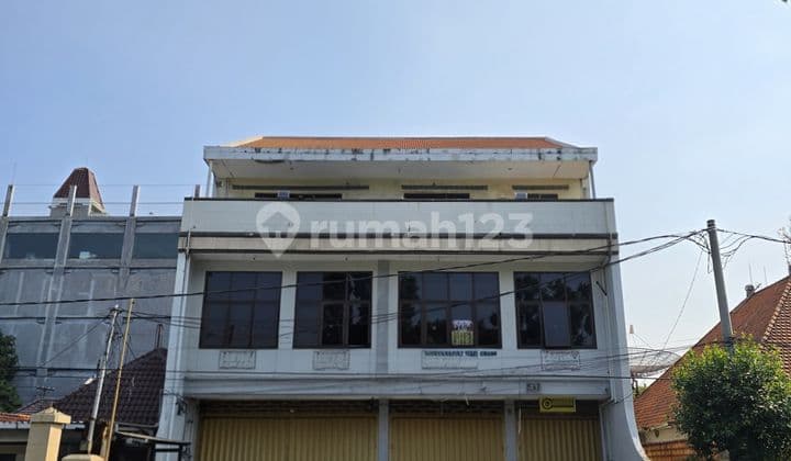 Ruko Diponegoro Gandeng3 Bangunan4lantai Dimensi 14.5meter Area Komersial Tengah Kota