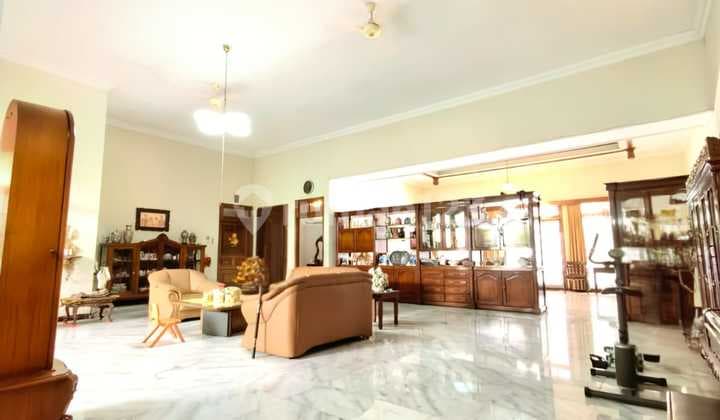 House on Walikota Mustajab, Fully Furnished, Dimensions 22x29 Meters, Suitable for Commercial Use, Near Grand City