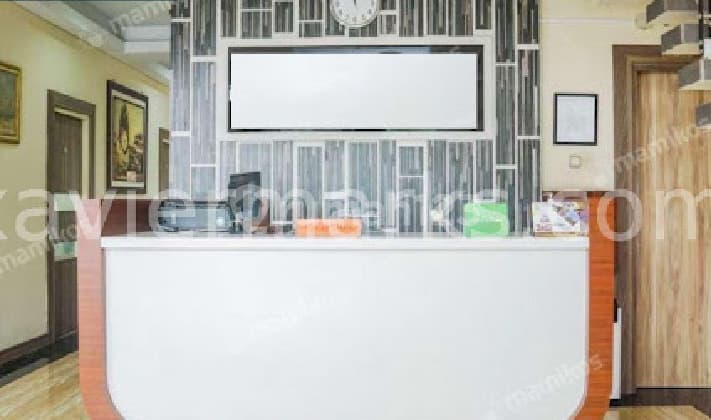 Guest House Kost Eksklusif di Gayungsari dental 18 kamar Bangunan 4 lantai okupansi 100%