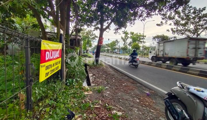 Tanah Strategis Tepi Jl. Raya Ringroad Selatan, Seberang Kampus Terpadu Umy