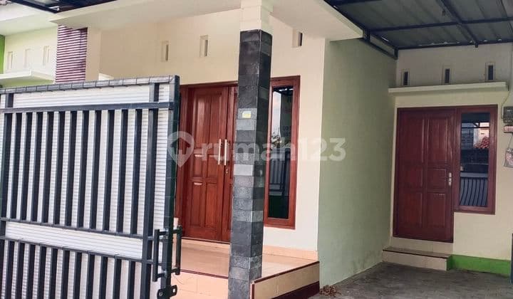 Rumah minimalis dalam perumahan dekat Hyatt, di jl Palagan, Sleman