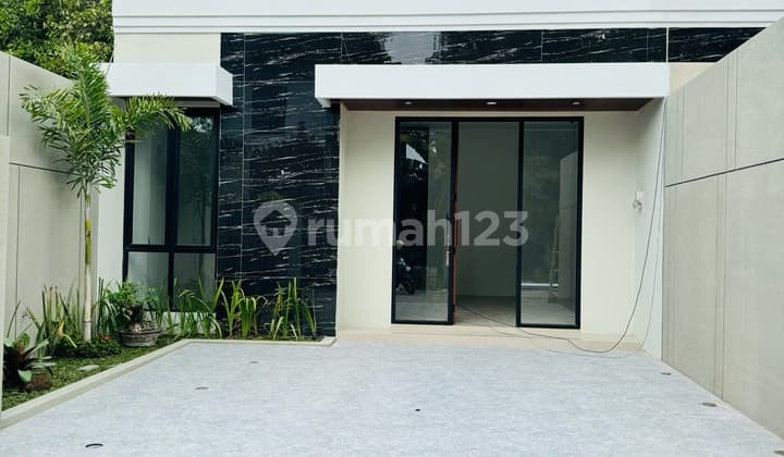 Rumah Baru di Jakal KM 12 Dekat Kampus Uii