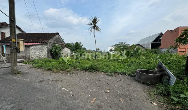 Land on Jl Palagan Km13, Near Jogja Eco Park