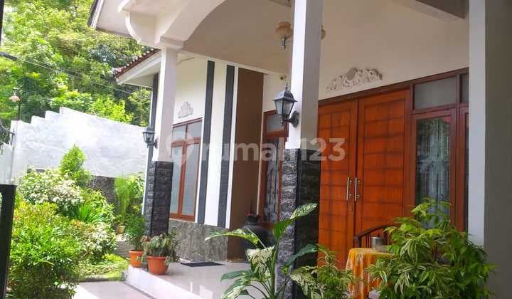 Rumah Dekat Kampus Uii Jakal Km12, Sleman