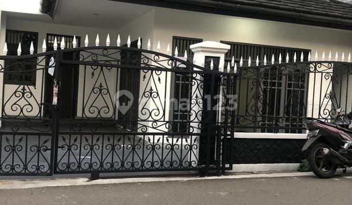 House for Rent in Rawamangun Area, East Jakarta