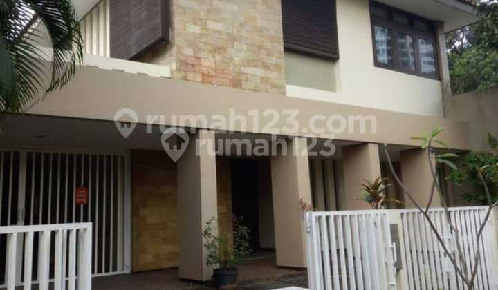 For Rent: Luxurious Super Comfortable, Quiet, and Secure House located in Patra Kuningan Complex, South Jakarta.