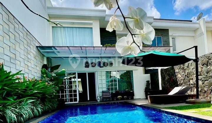 Rumah Mewah dan Luas di duren Tiga Jakarta Selatan.