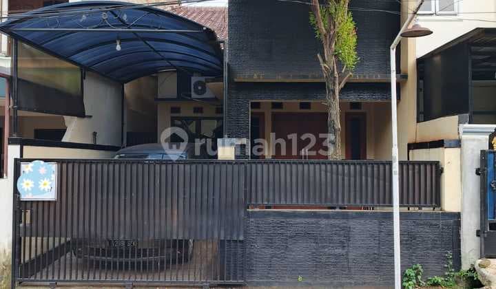 Rumah Minimalis Dekat ke Mall Pondok Indah dan Pintul Tol Tanah Kusir Jakarta Selatan