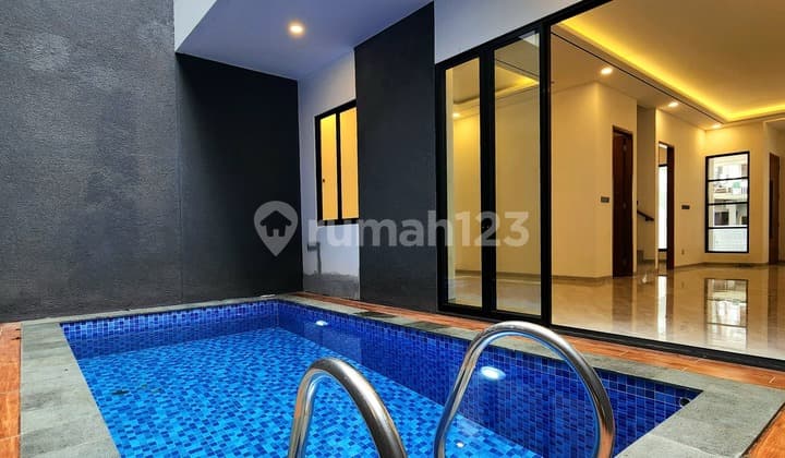 BRAND NEW HOUSE SIAP HUNI AREA PONDOK INDAH JAKARTA SELATAN