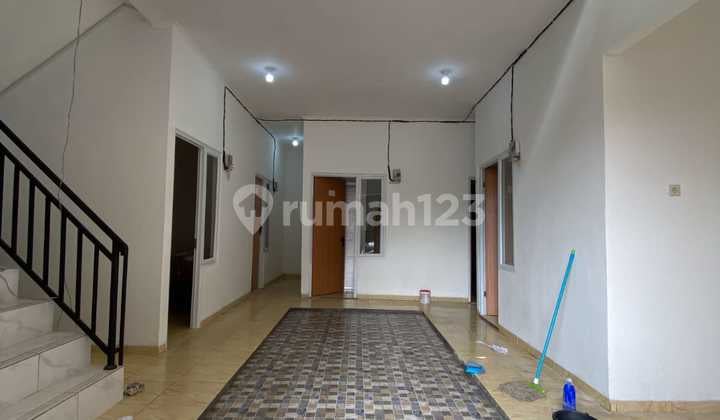 Kost - Kostan Baru Siap Huni Area Bintaro Sektor 5 Tangerang Selatan.